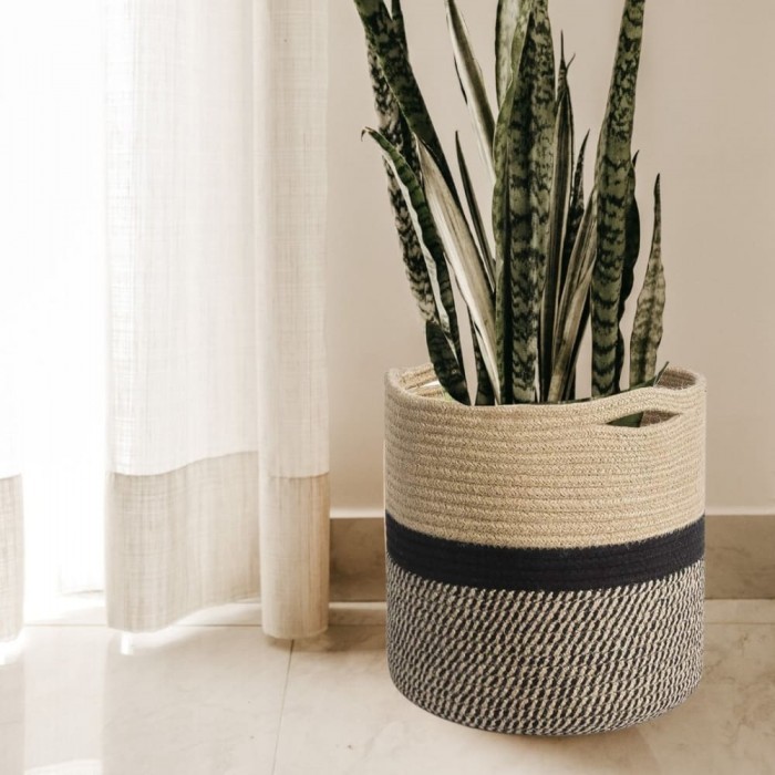 Black jute rope hotsell